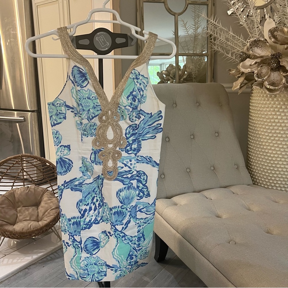 Lilly Pultzner, size 4